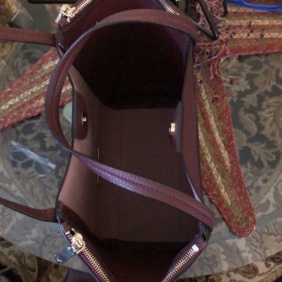 Guess Heidi Tote Purse.. great for a teacher! - Picture 3 of 11